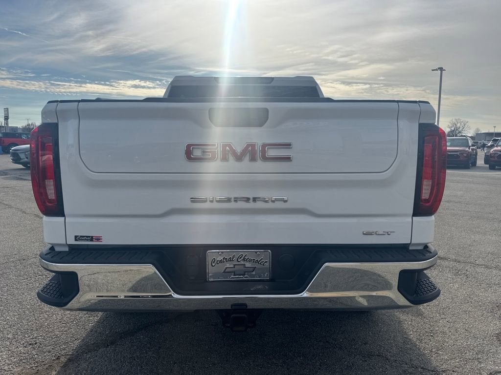 2024 GMC Sierra 1500 SLT