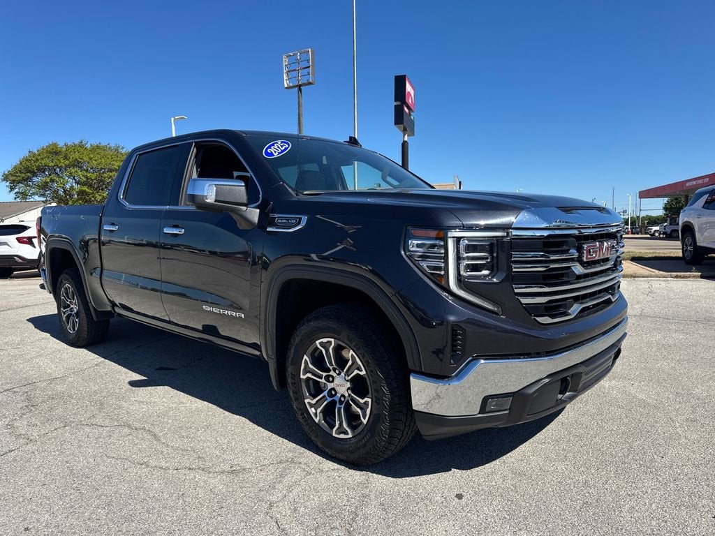 2025 GMC Sierra 1500 SLT