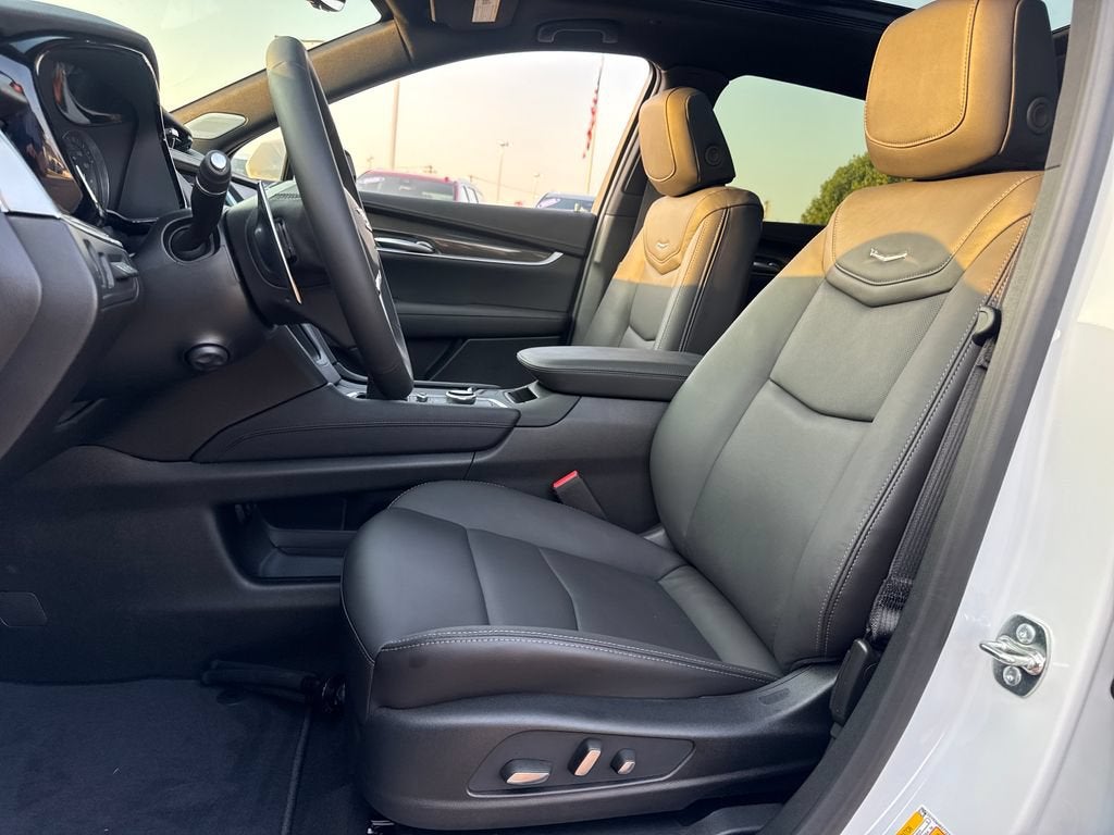 2026 Cadillac XT5 Sport