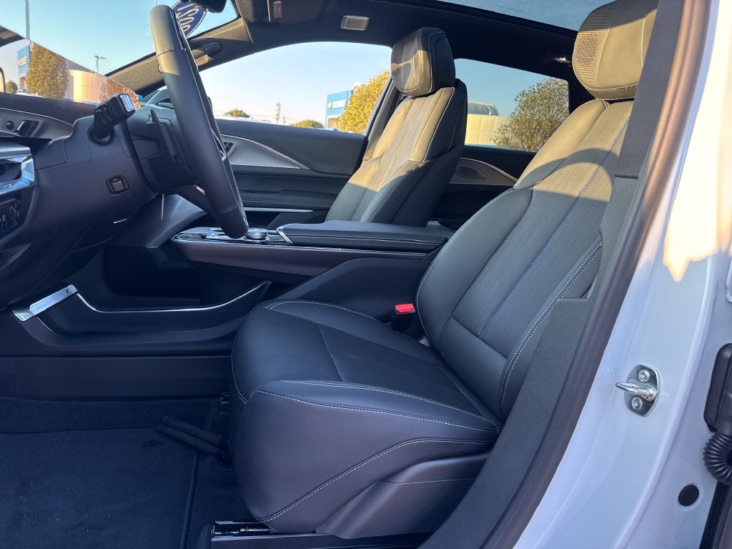 2027 Cadillac LYRIQ Premium Sport