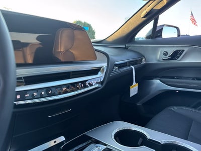 2027 Cadillac LYRIQ Premium Sport