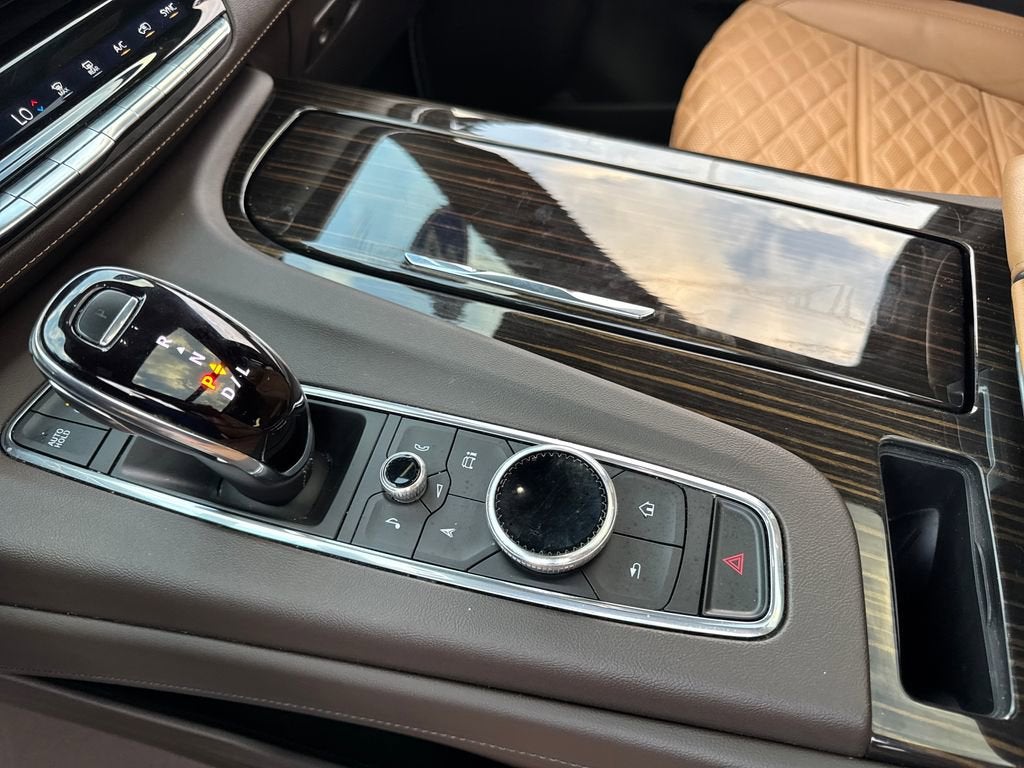 2022 Cadillac Escalade ESV Premium Luxury