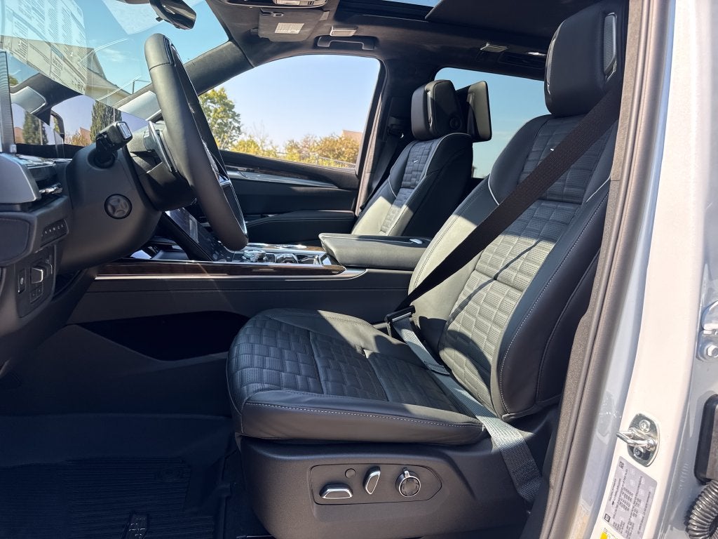 2027 Cadillac Escalade ESV Platinum Sport