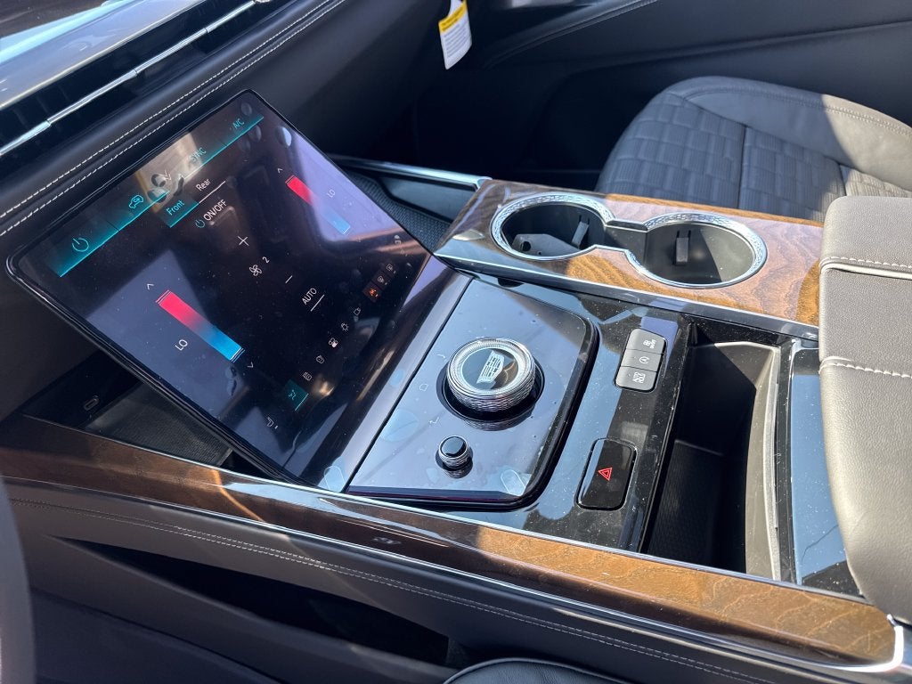 2027 Cadillac Escalade ESV Platinum Sport