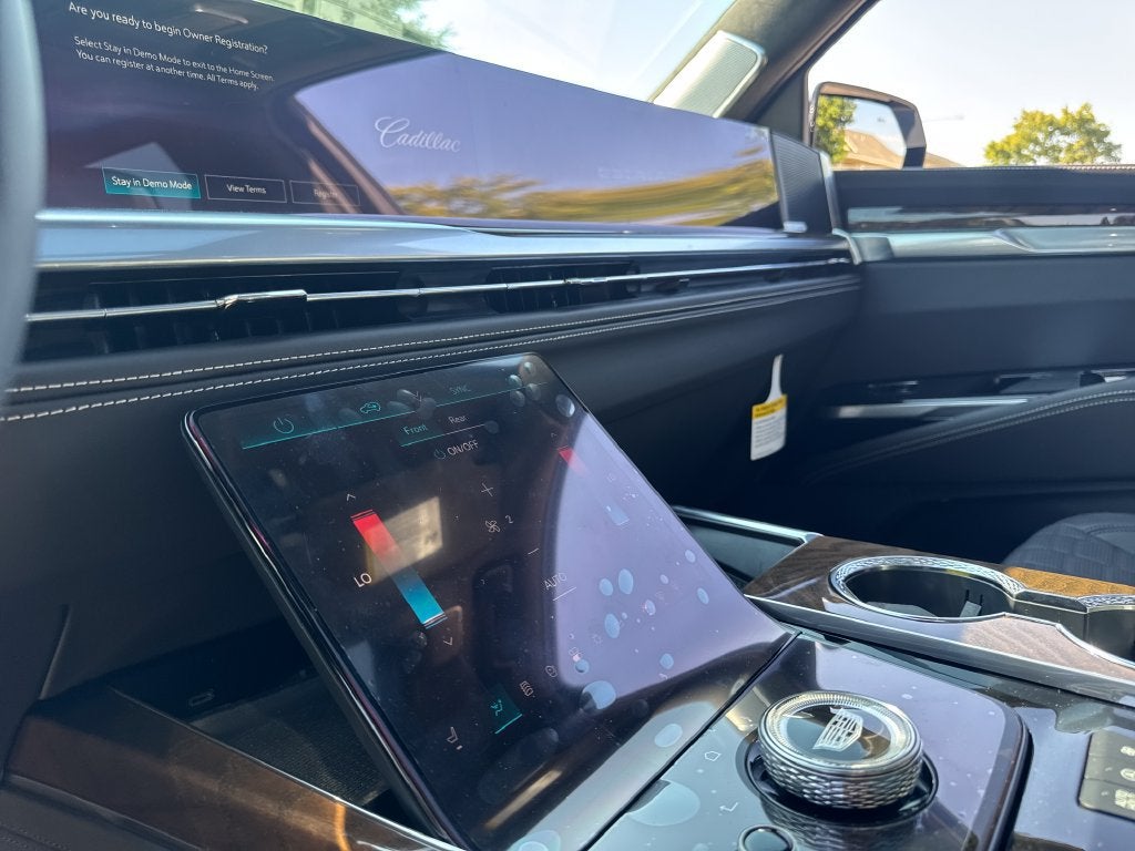 2027 Cadillac Escalade ESV Platinum Sport