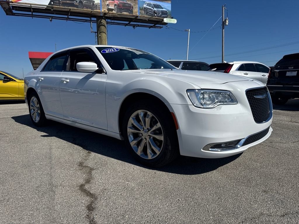 2021 Chrysler 300 Touring