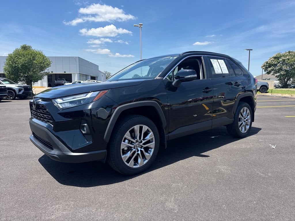 2022 Toyota RAV4 XLE Premium