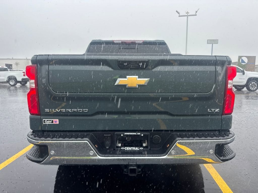 2025 Chevrolet Silverado 1500 LTZ