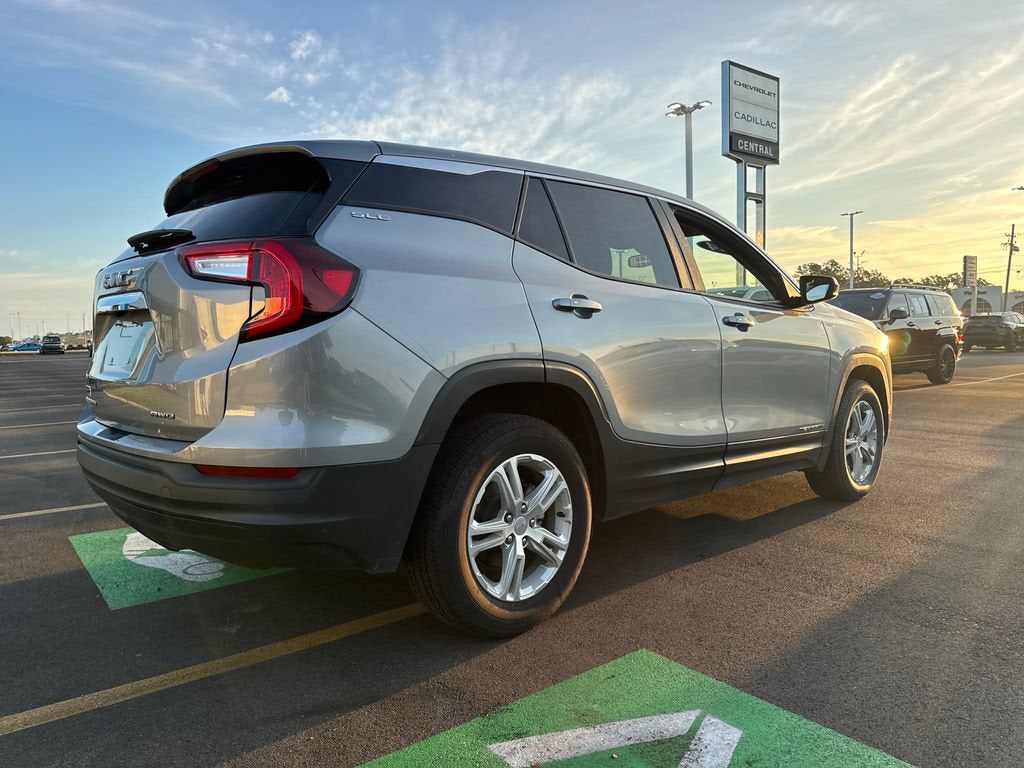 2024 GMC Terrain SLE