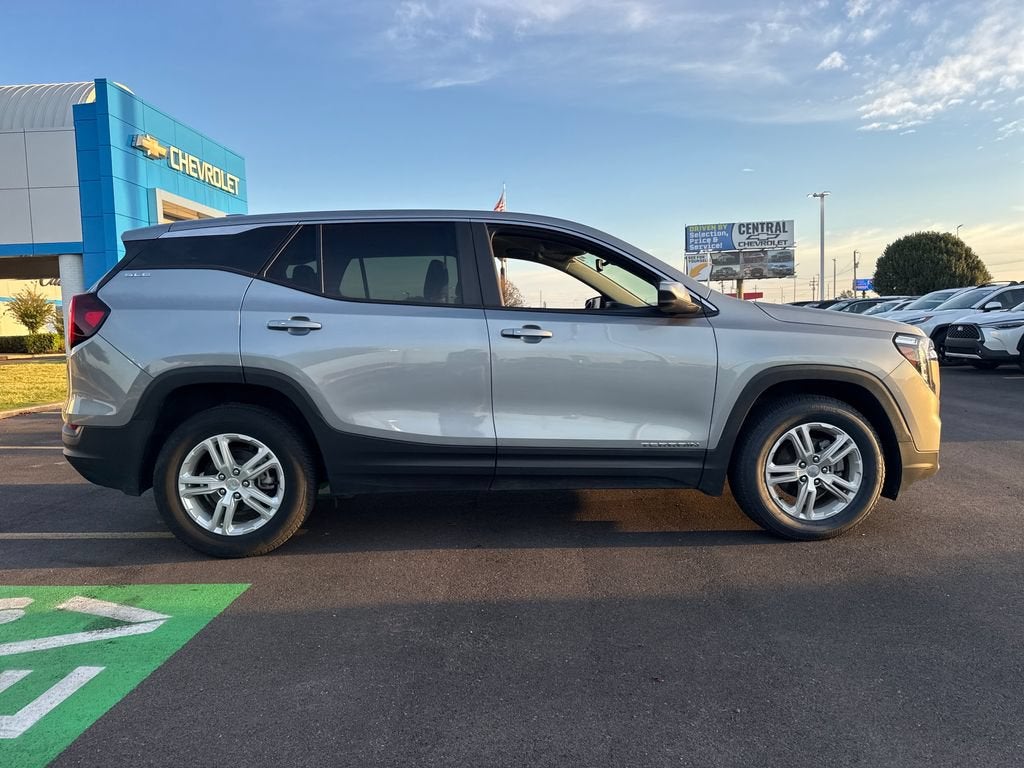 2024 GMC Terrain SLE