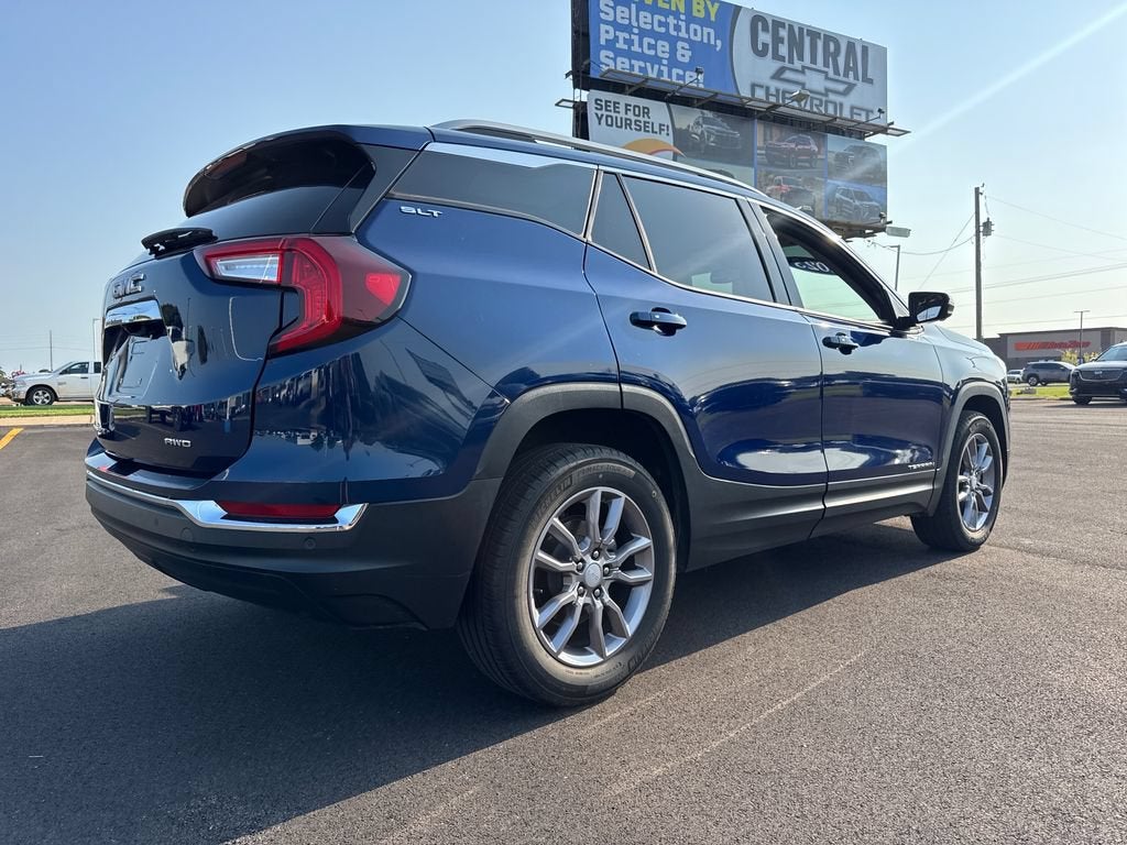 2023 GMC Terrain SLT
