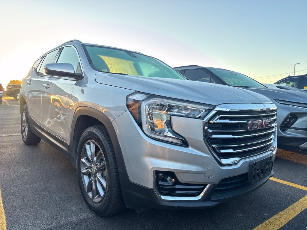 2022 GMC Terrain SLT