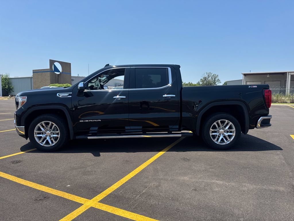2021 GMC Sierra 1500 SLT