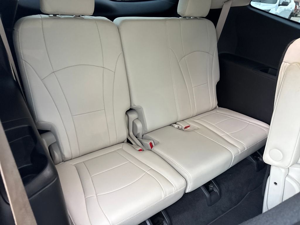 2022 Buick Enclave Essence