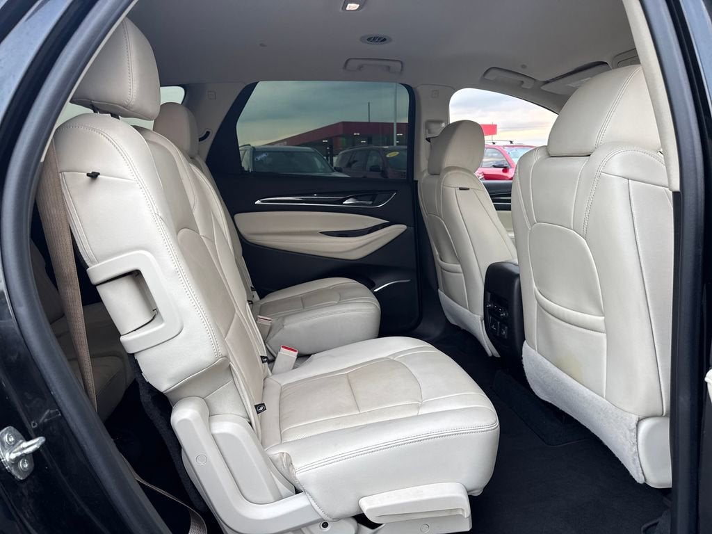 2022 Buick Enclave Essence