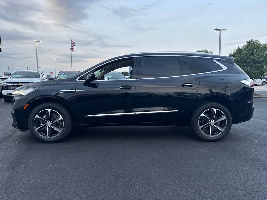 2022 Buick Enclave Essence