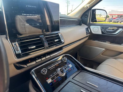 2023 Lincoln Navigator Reserve