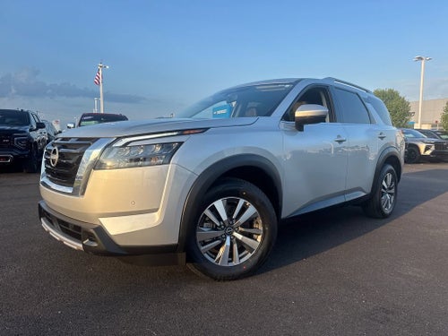2025 Nissan Pathfinder SL
