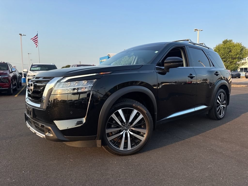 2024 Nissan Pathfinder Platinum
