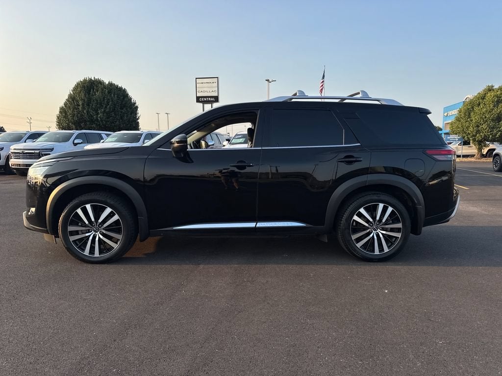2024 Nissan Pathfinder Platinum