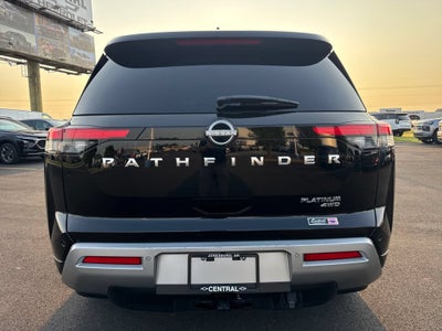 2024 Nissan Pathfinder Platinum