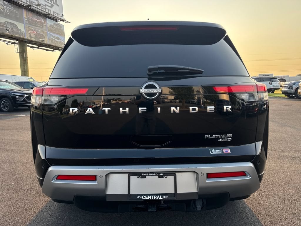 2024 Nissan Pathfinder Platinum