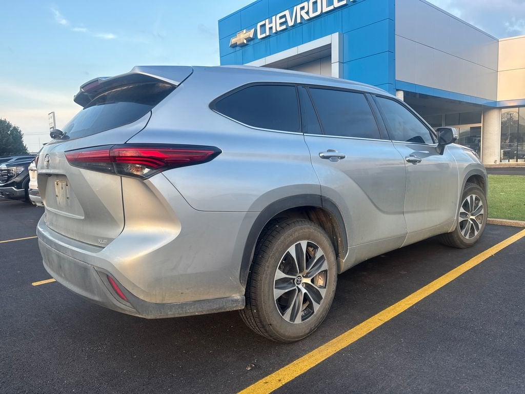 2022 Toyota Highlander XLE