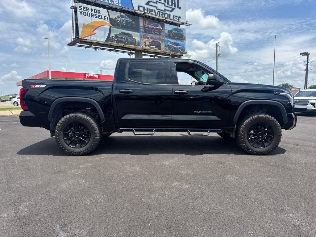 2023 Toyota Tundra 4WD SR5