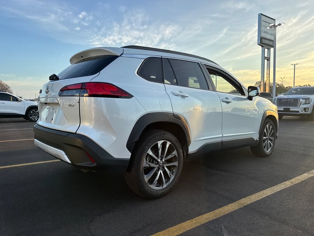 2022 Toyota Corolla Cross XLE