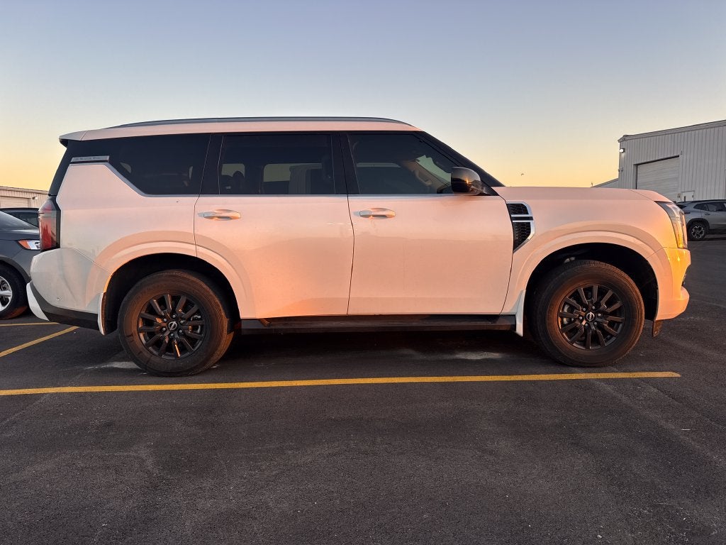 2025 Nissan Armada SV