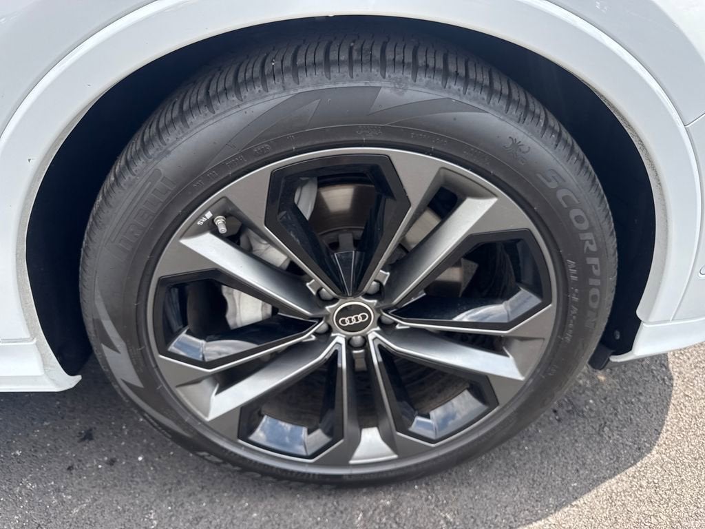 2025 Audi Q7 Prestige - Photo 11
