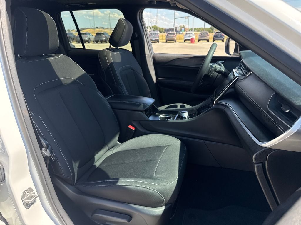 2024 Jeep Grand Cherokee Laredo X
