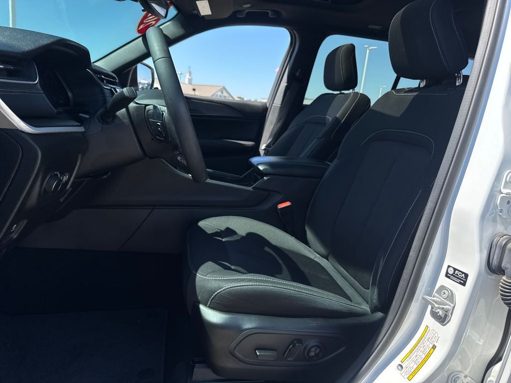 2024 Jeep Grand Cherokee Laredo X