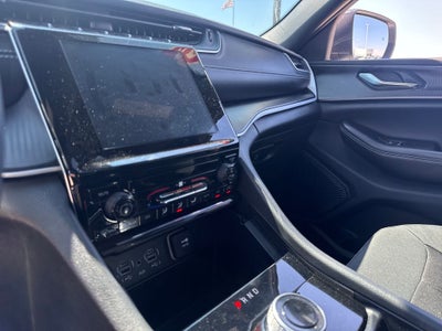 2024 Jeep Grand Cherokee Laredo X