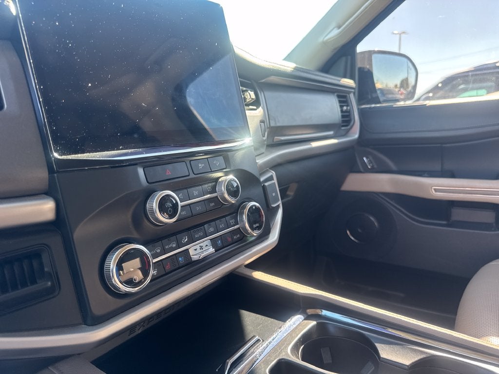 2022 Ford Expedition Max XLT