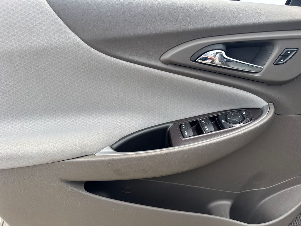 2022 Chevrolet Malibu LS 1LS