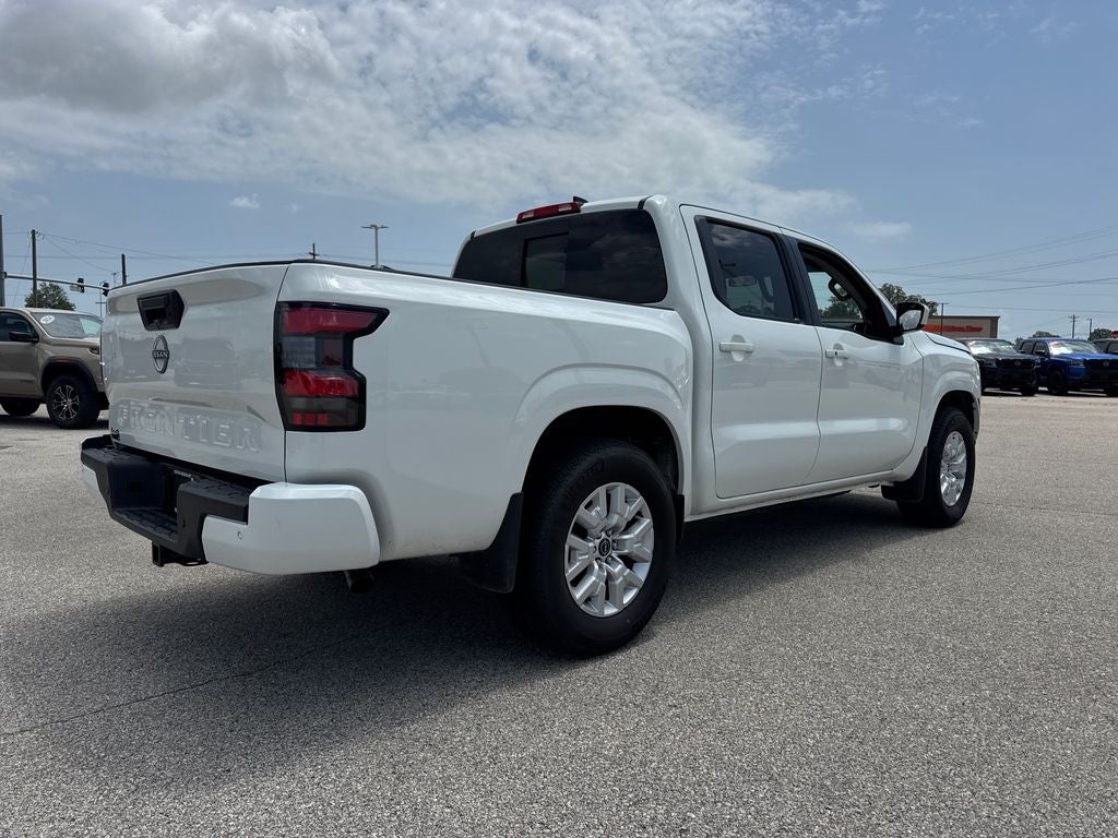 2024 Nissan Frontier SV