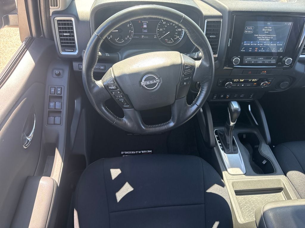 2023 Nissan Frontier SV