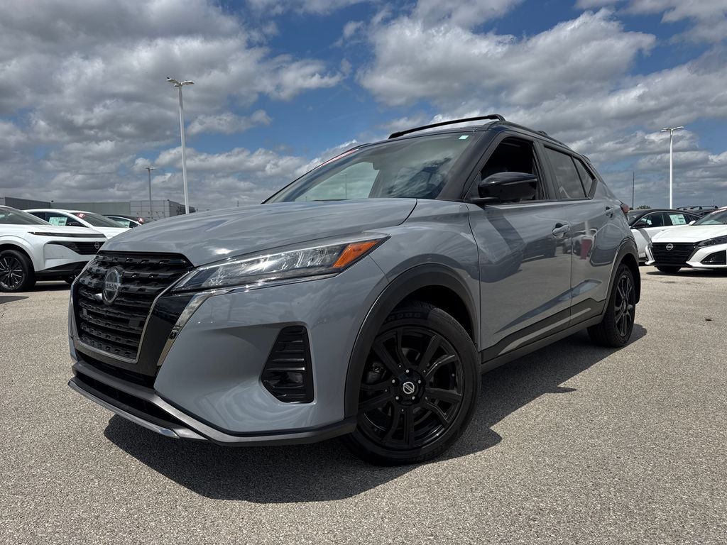 2021 Nissan Kicks SR