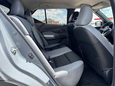 2021 Nissan Kicks SR