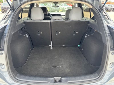 2021 Nissan Kicks SR