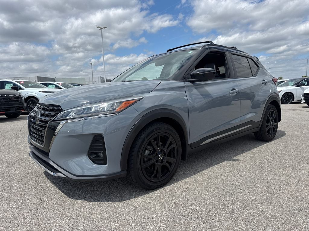 2021 Nissan Kicks SR