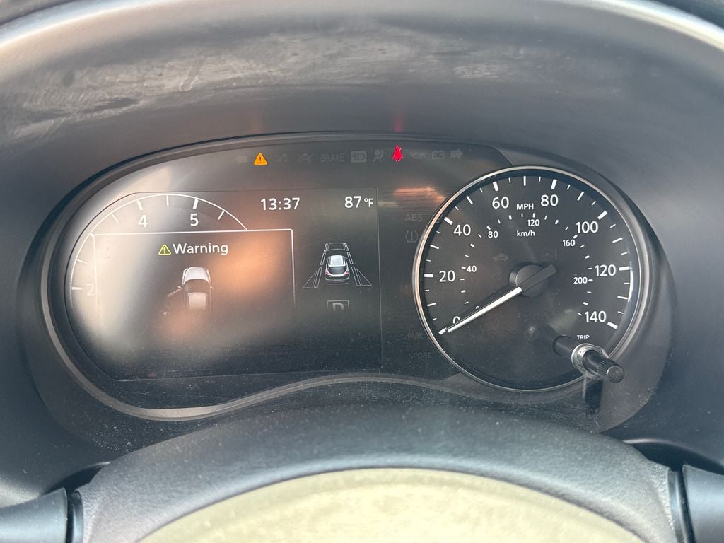 2021 Nissan Kicks SR