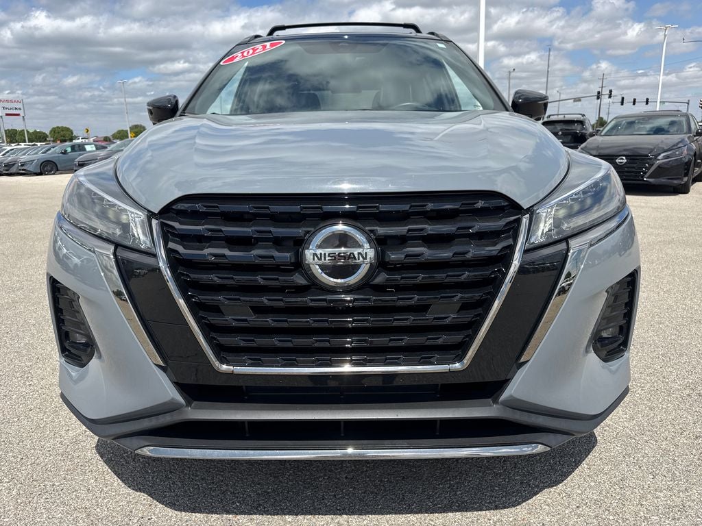 2021 Nissan Kicks SR