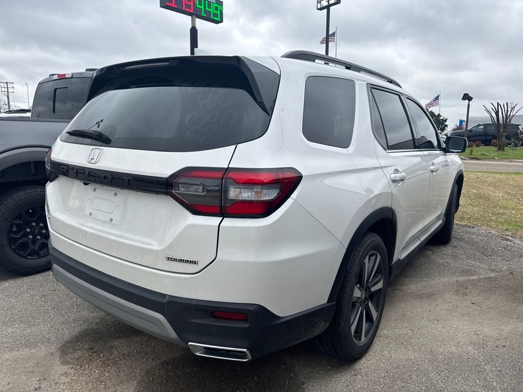 2025 Honda Pilot Touring