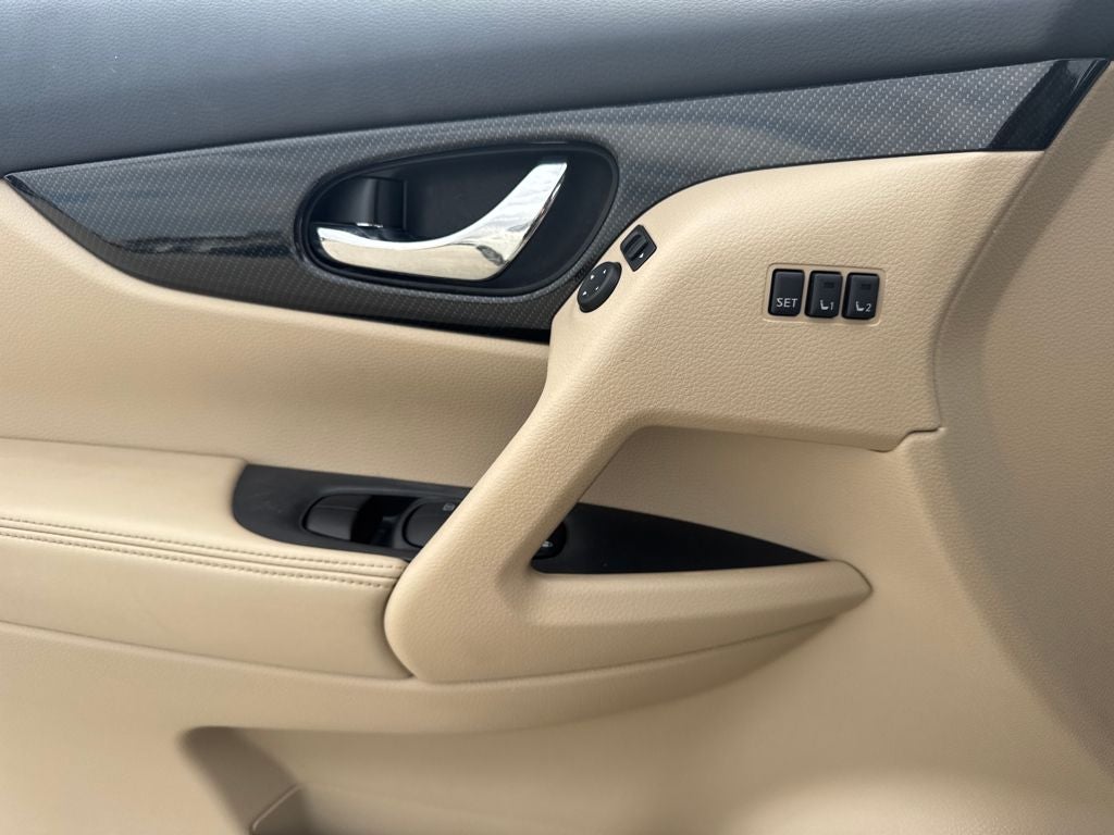 2020 Nissan Rogue SL