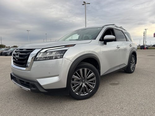 2024 Nissan Pathfinder SL