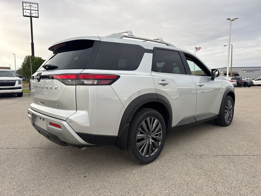 2024 Nissan Pathfinder SL