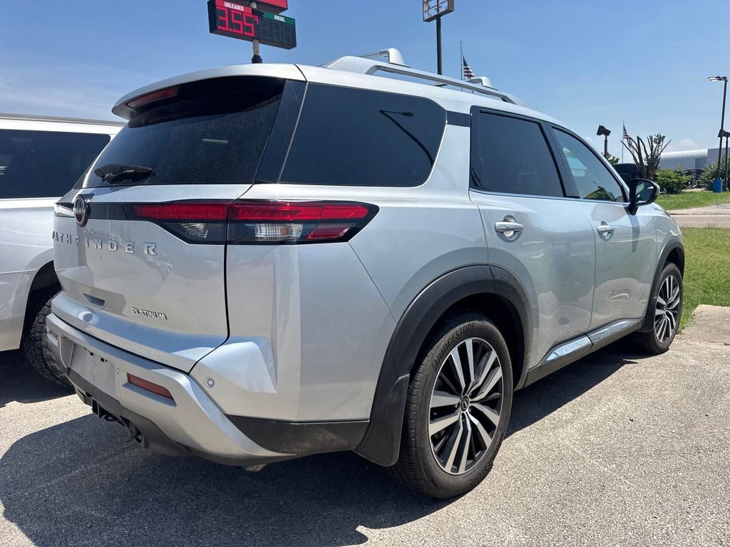 2025 Nissan Pathfinder Platinum