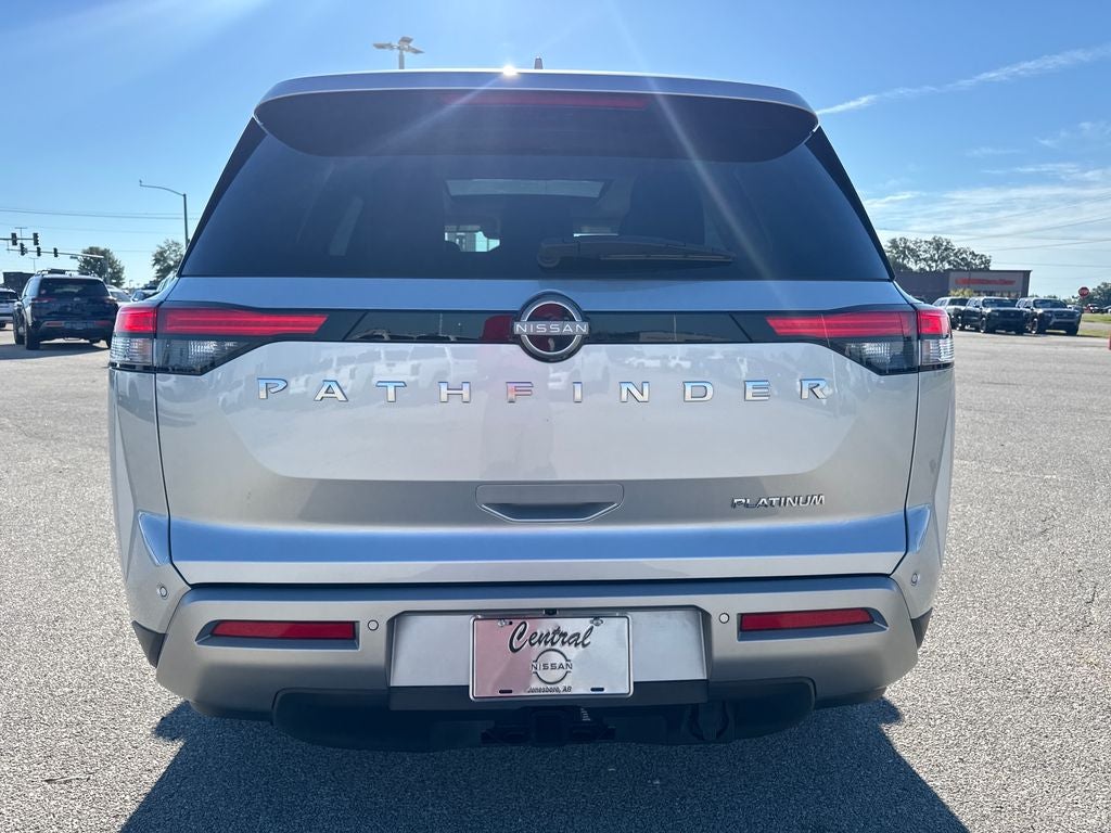 2025 Nissan Pathfinder Platinum